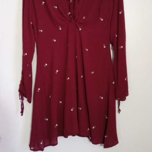 En Creme burgundy A-line v-neck casual dress from Magnolia Boutique - Picture 3 of 10